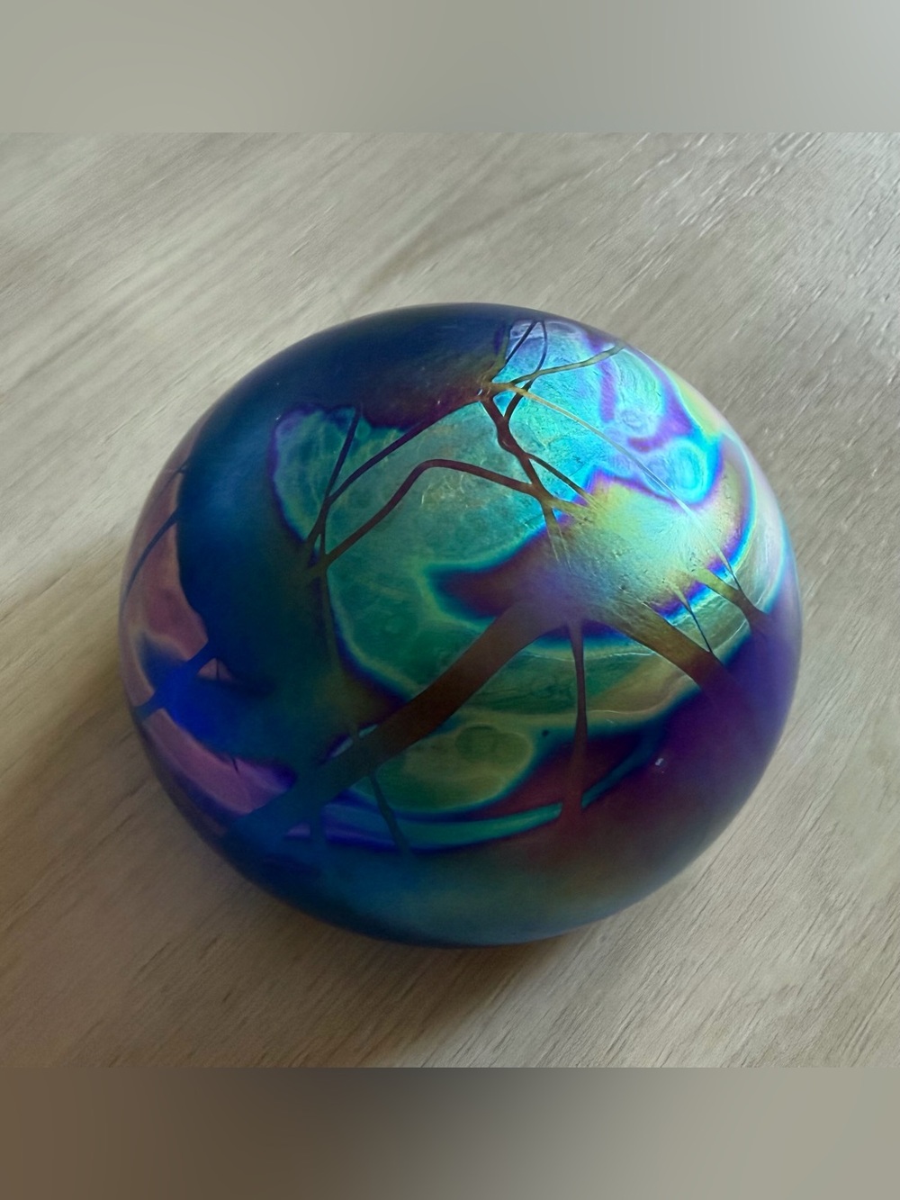 Vintage Intaglo Iridescent Art Glass Sculpture